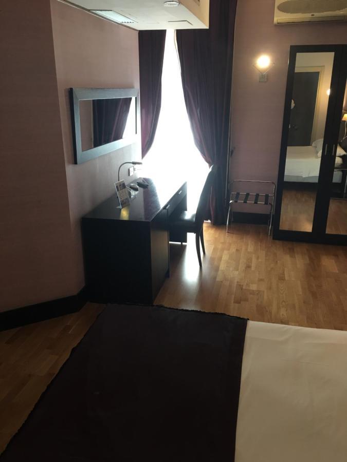 Mh Design Hotel Nápoly Kültér fotó