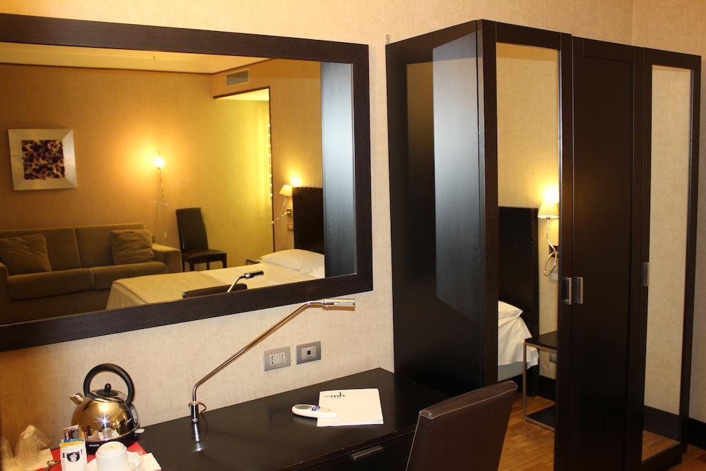 Mh Design Hotel Nápoly Kültér fotó