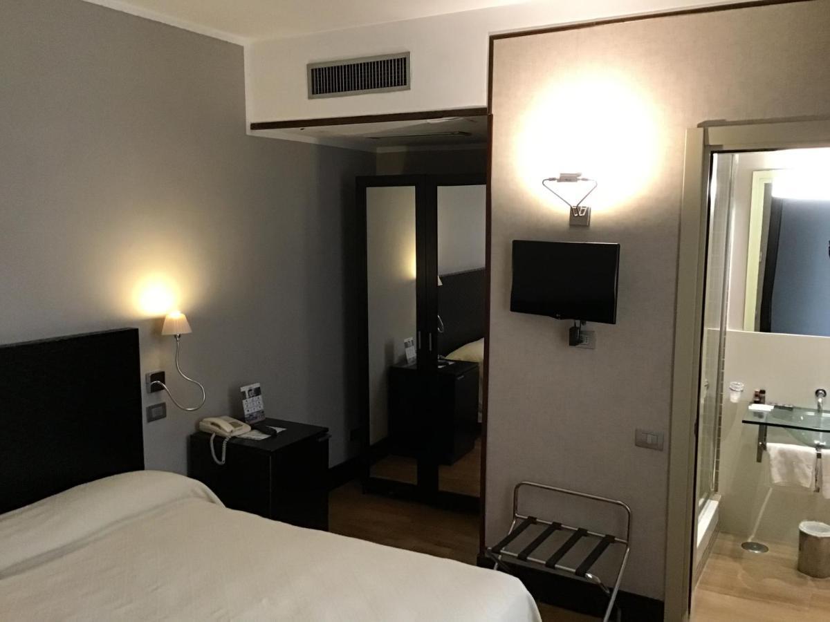 Mh Design Hotel Nápoly Kültér fotó