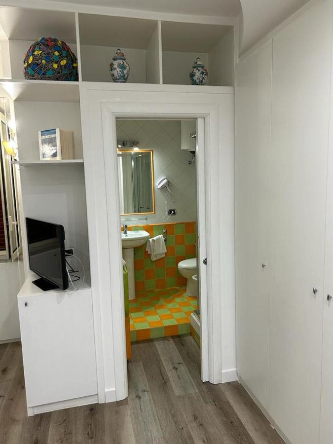 Mh Design Hotel Nápoly Kültér fotó