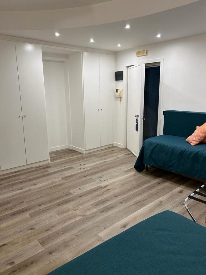 Mh Design Hotel Nápoly Kültér fotó