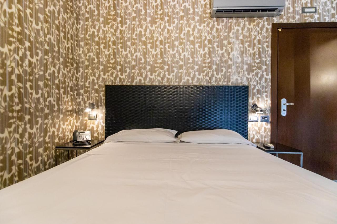 Mh Design Hotel Nápoly Kültér fotó