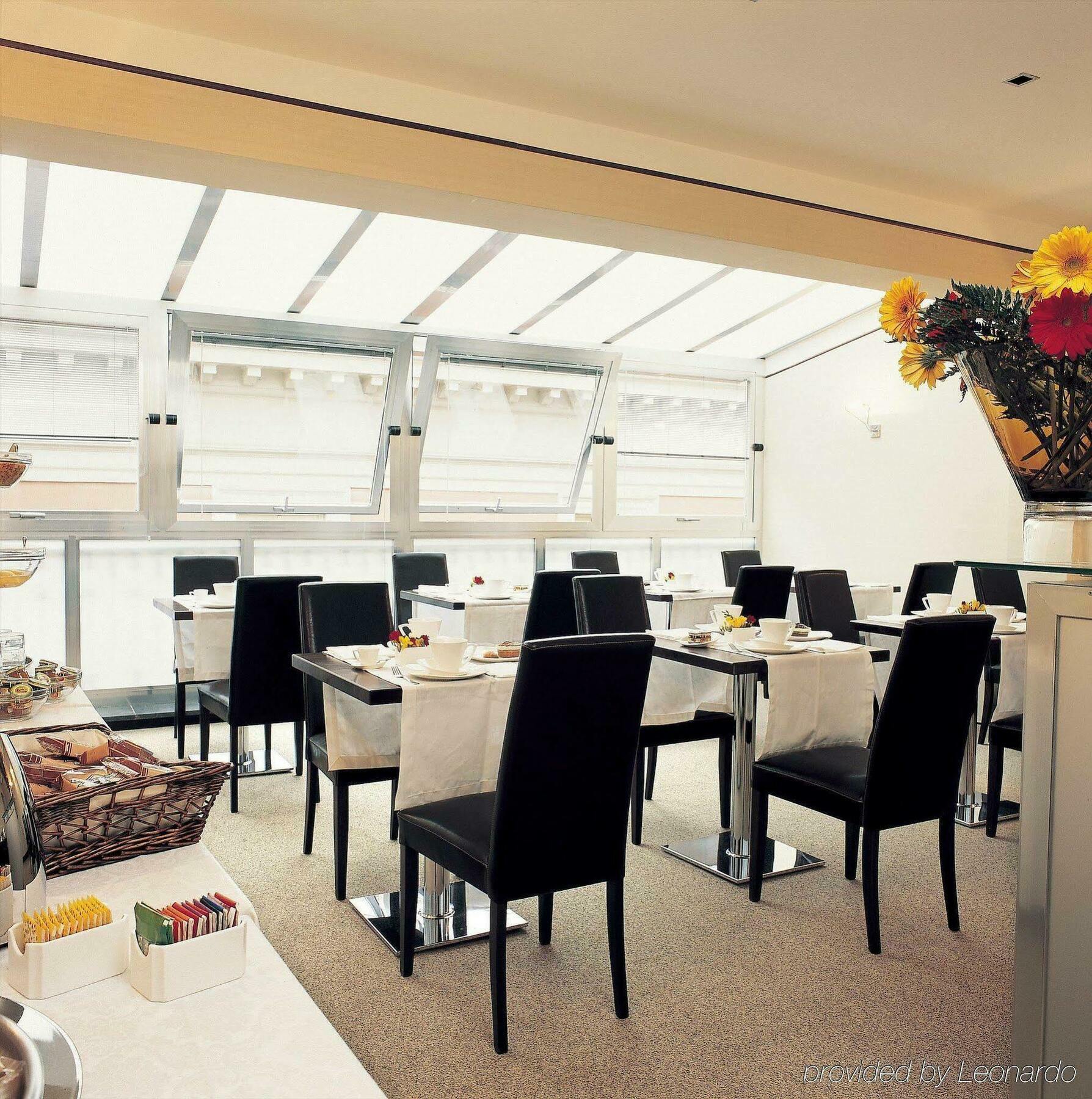 Mh Design Hotel Nápoly Étterem fotó